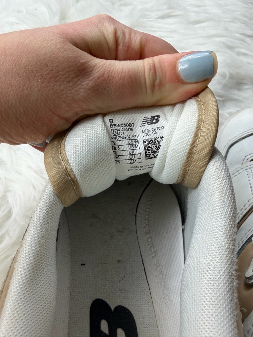 New Balance Women’s 550 'White Incense - Picture 6 of 7
